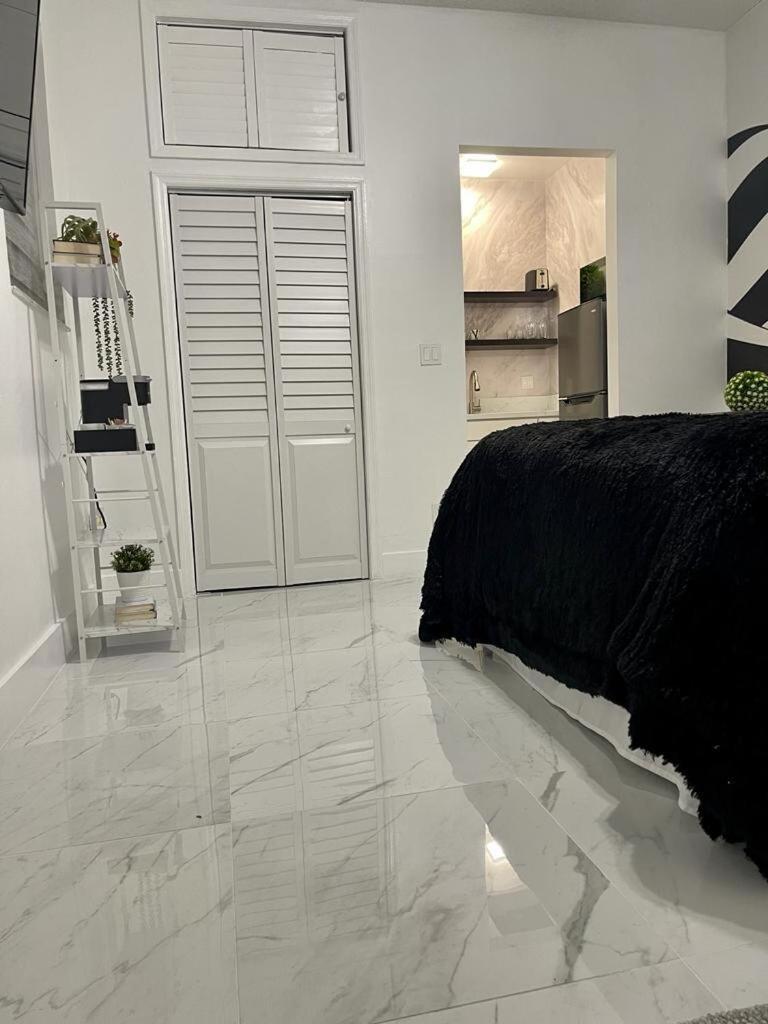 Cozy Studio, Prime Location, Remodeled, 1 Parking West Palm Beach Exterior foto