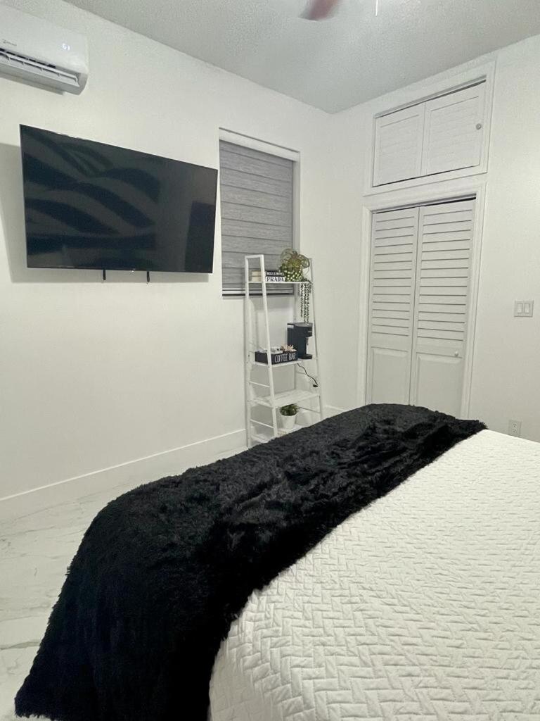 Cozy Studio, Prime Location, Remodeled, 1 Parking West Palm Beach Exterior foto